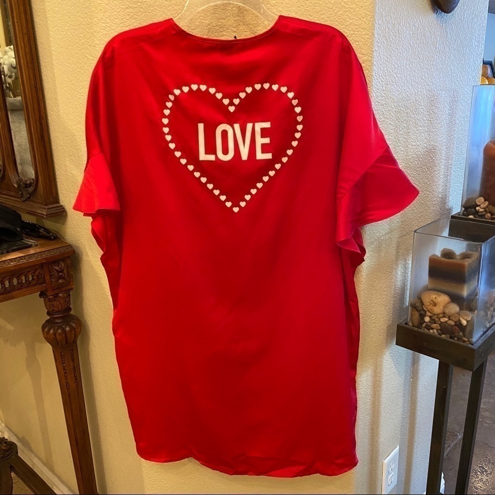 NWT~VICTORIA’S SECRET Women Red Heart ‘LOVE’ Robe Size One Size